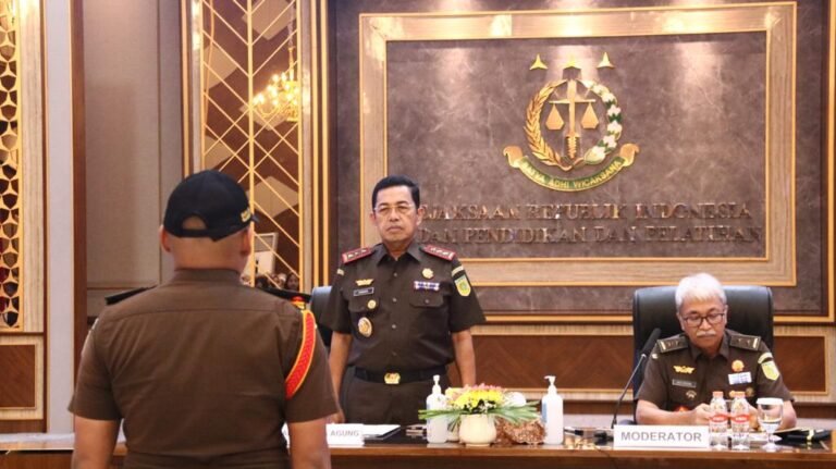Wakil Jaksa Agung Dr. Sunarta: Jaksa BerAKHLAK Turut Berperan Menyukseskan Pembangunan Nasional Melalui Penegakan Hukum yang Humanis